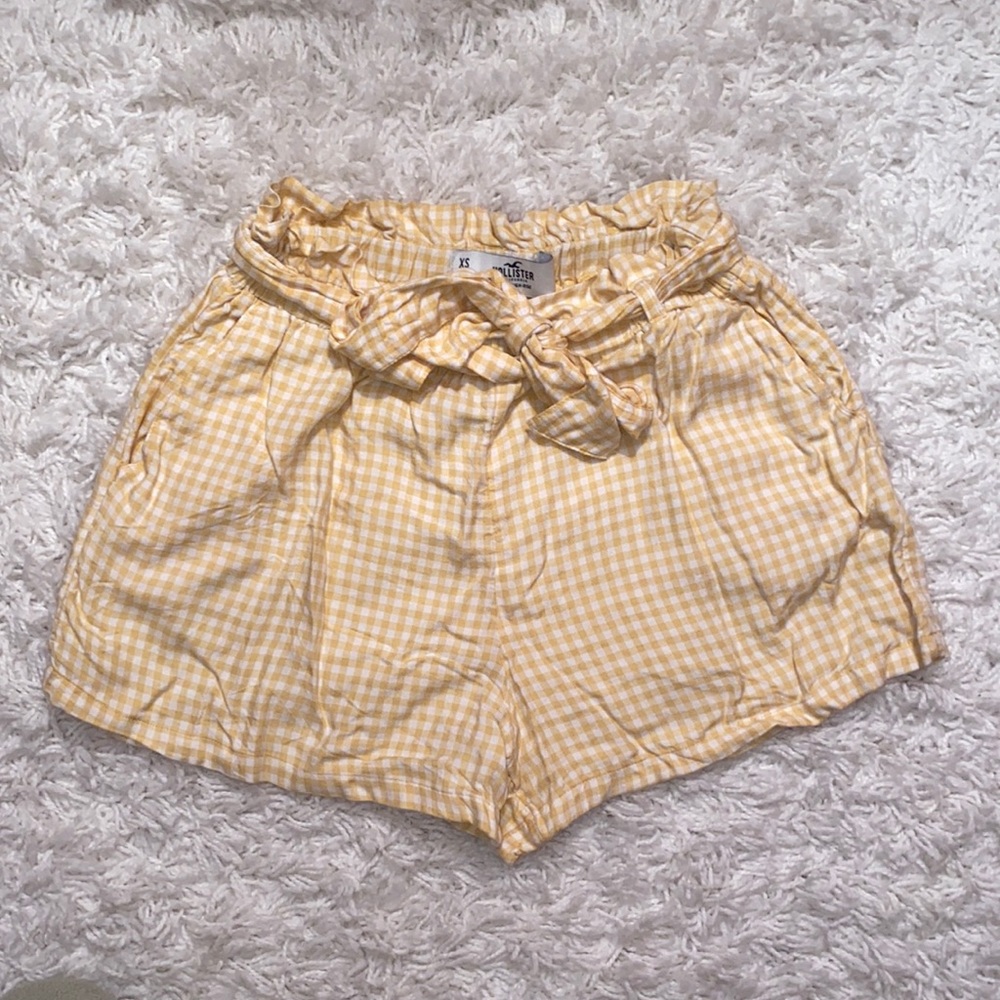 Hollister Yellow Checkered Ultra High Rise Tie Shorts - NWOT